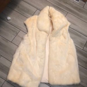 Woman’s Mink White Vest With matching jockey Cap size M